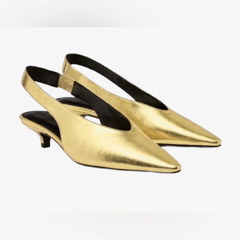 NWOT Gold Pointed-Toe Slingback Kitten Heel Women's Shoe
